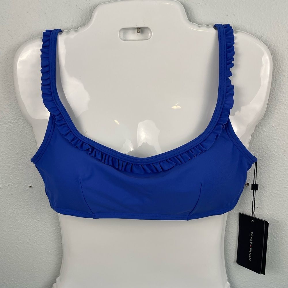 NWT Tommy Hilfiger Bikini Top Size M